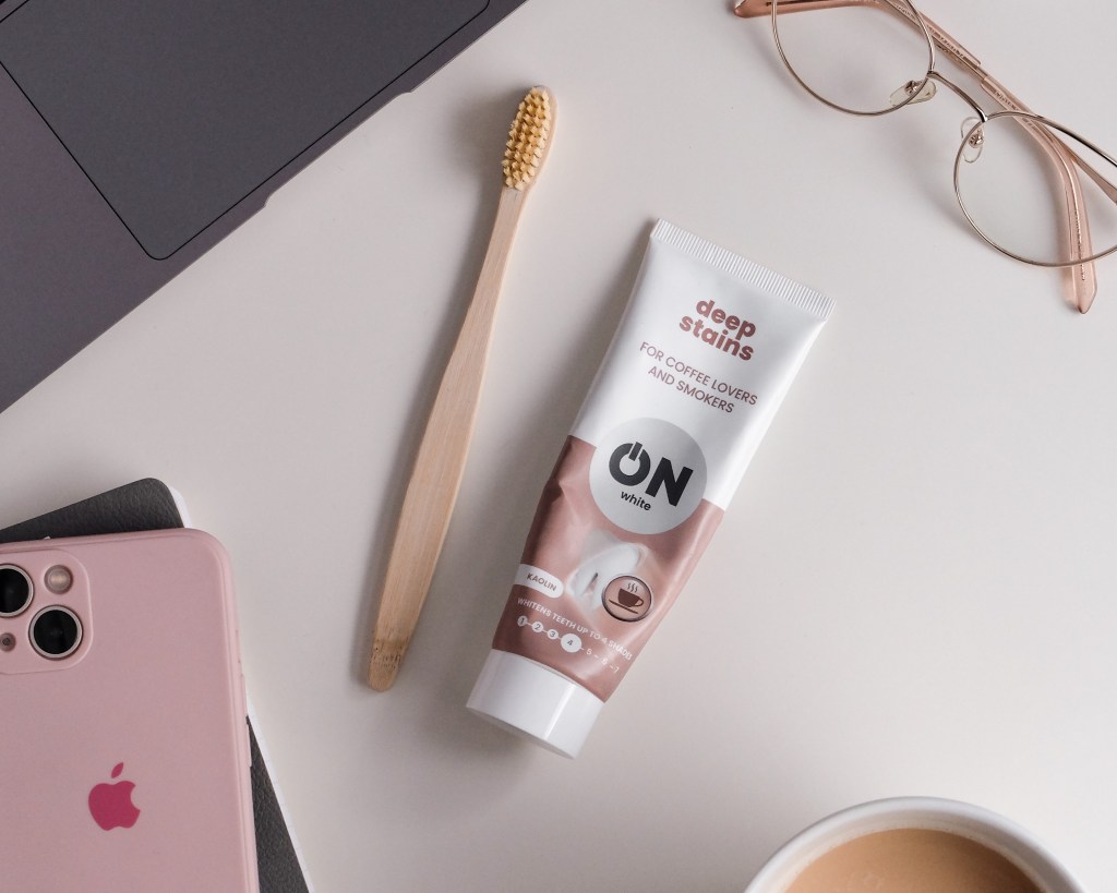 Recenzja pasty do zębów dla kawoszy ON&nbsp;white